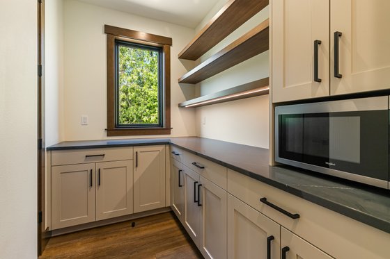 Photo 22 for Craftsman House Plan #1070-152 - 4 bed, 3 bath