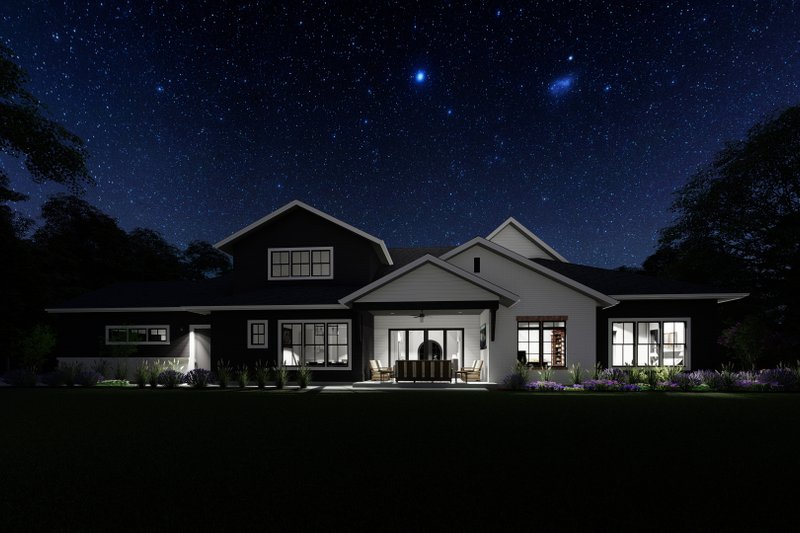 House Blueprint - Exterior - Rear Elevation 1 for Traditional House Plan #1069-35 - 4 bed, 4.5 bath