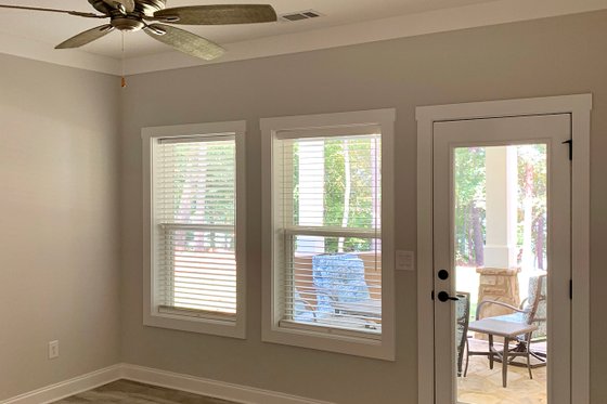 Interior - Other 6 for Craftsman House Plan #437-104 - 4 bed, 4 bath