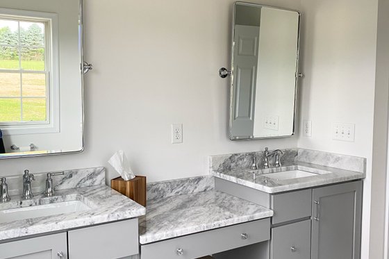 Interior - Master Bathroom for Farmhouse House Plan #430-160 - 3 bed, 2.5 bath