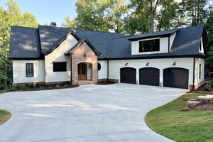 House Blueprint - Craftsman Exterior - Front Elevation Plan #437-138