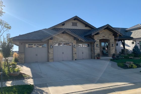 Exterior - Front Elevation for Ranch House Plan #1069-7 - 3 bed, 2.5 bath