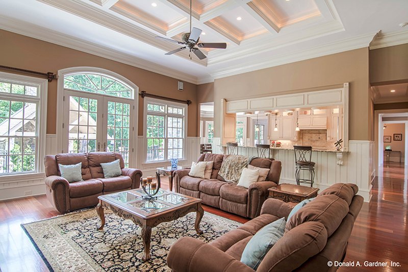 Home Plan - Hearth Room
