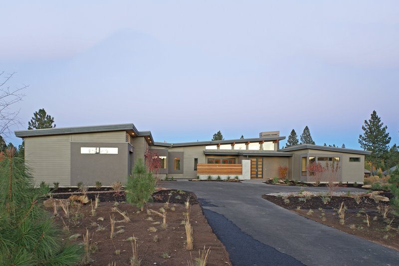Dream House Plan - Modern Exterior - Front Elevation Plan #892-14
