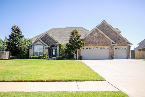 Exterior - Front Elevation for Traditional House Plan #65-221 - 4 bed, 3 bath