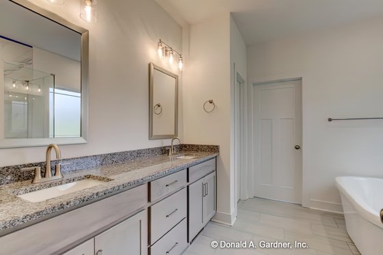 Interior - Master Bathroom for Country House Plan #929-52 - 3 bed, 2.5 bath
