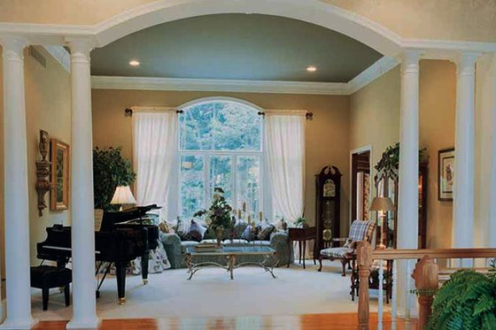 Interior - Family Room for Traditional House Plan #46-102 - 3 bed, 3 bath