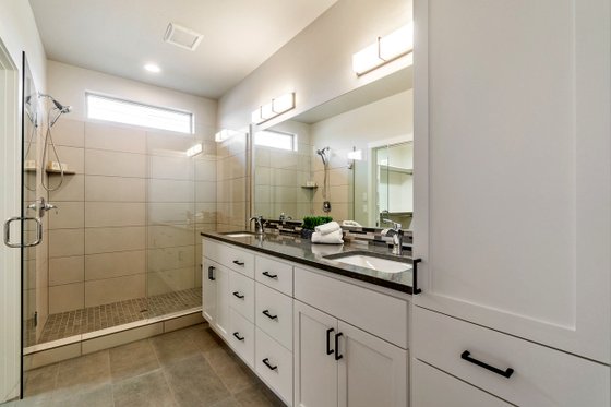 Photo 4 for Prairie House Plan #124-1173 - 3 bed, 2 bath