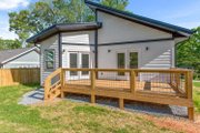 Modern Style House Plan - 3 Beds 2 Baths 1350 Sq/Ft Plan #79-292 
