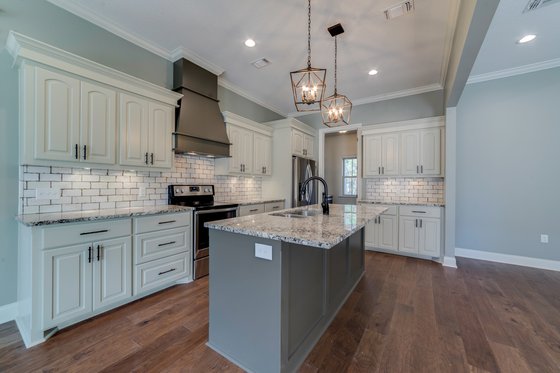 Interior - Kitchen 3 for Craftsman House Plan #430-172 - 3 bed, 2 bath