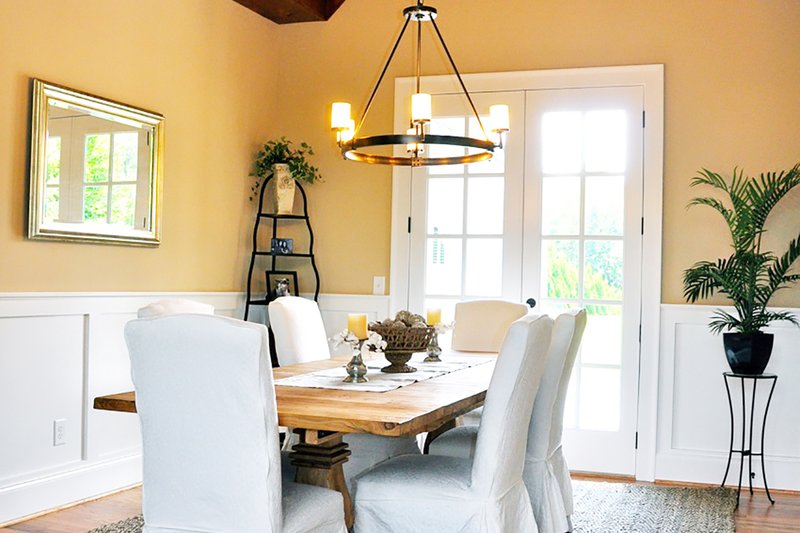 House Plan Design - Interior - Dining Room 1 for Craftsman House Plan #437-60 - 4 bed, 3.5 bath