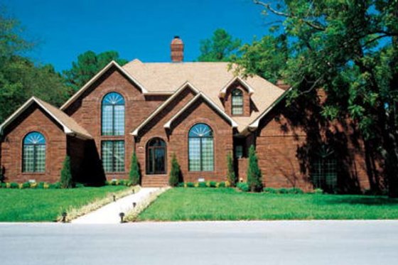 Exterior - Front Elevation for European House Plan #312-192 - 5 bed, 3.5 bath
