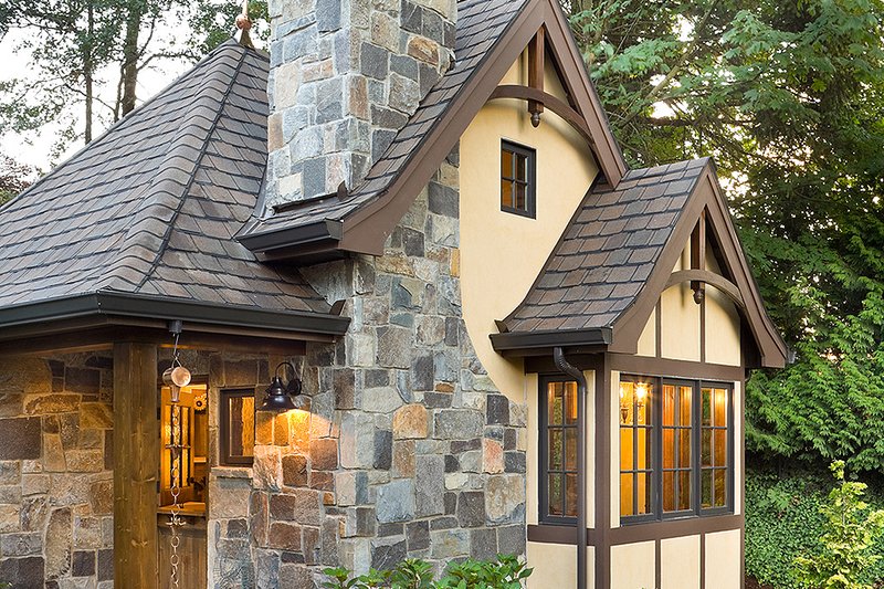 House Plan Design - Front view - 300 square foot Cottage