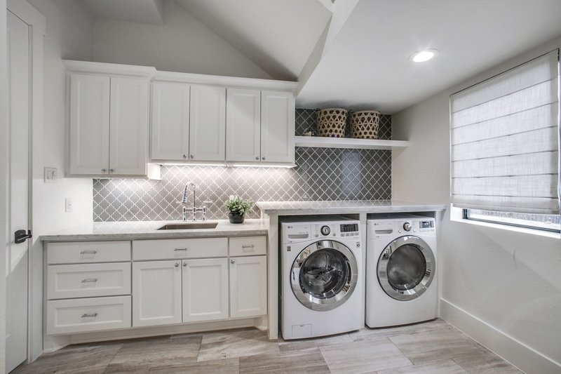 Architectural House Design - Interior - Laundry for Contemporary House Plan #935-5 - 4 bed, 4 bath