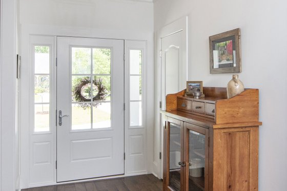 Interior - Entry for Country House Plan #929-670 - 3 bed, 2 bath