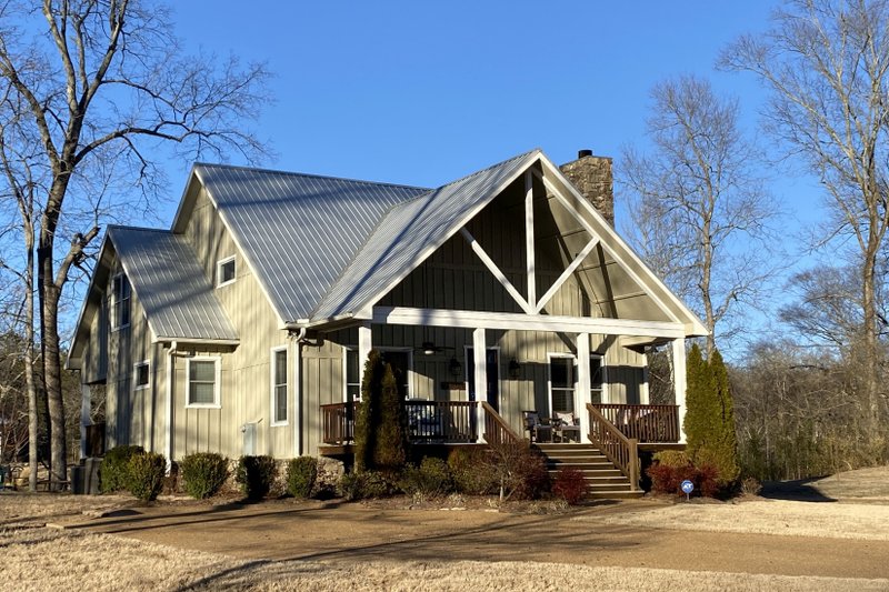 House Plan Design - Photo 1 for Country House Plan #932-594 - 3 bed, 3.5 bath