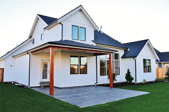 Exterior - Rear Elevation for Farmhouse House Plan #1070-2 - 3 bed, 2.5 bath
