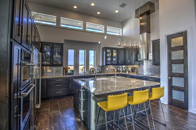Architectural House Design - Interior - Kitchen 6 for Contemporary House Plan #935-5 - 4 bed, 4 bath