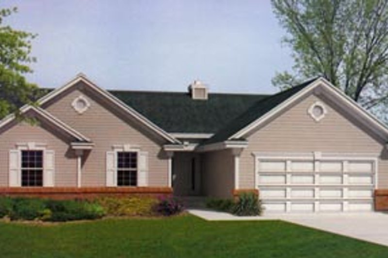 Traditional Style House Plan - 3 Beds 2 Baths 1453 Sq/Ft Plan #93-101