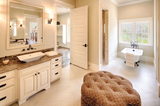 Interior - Master Bathroom 1 for Country House Plan #928-1 - 4 bed, 4.5 bath