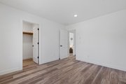 Contemporary Style House Plan - 3 Beds 2.5 Baths 1864 Sq/Ft Plan #1070-239 