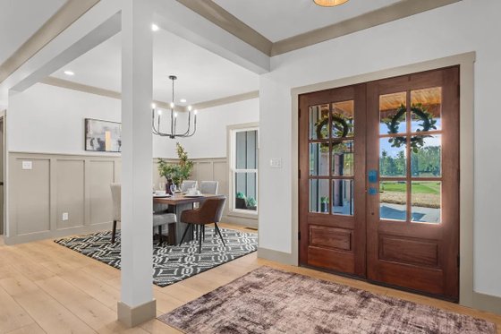 Interior - Dining Room for Traditional House Plan #123-123 - 4 bed, 3.5 bath