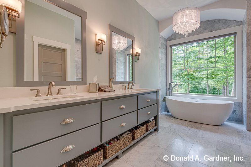 Home Plan - Interior - Master Bathroom for European House Plan #929-1056 - 4 bed, 3 bath