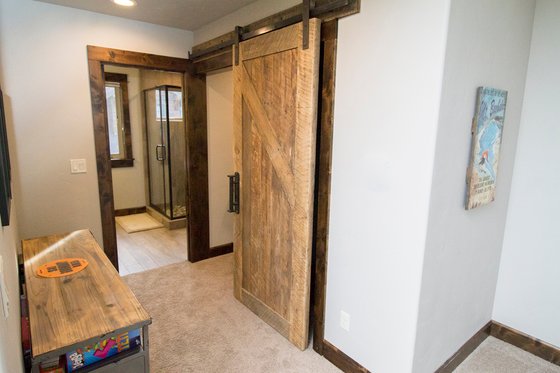 Interior - Other 1 for Craftsman House Plan #892-11 - 3 bed, 4.5 bath