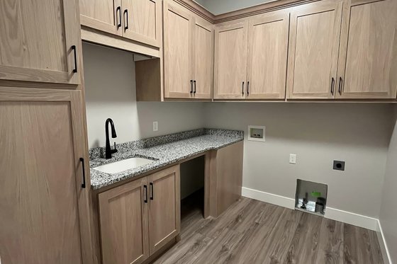 Photo 4 for Ranch House Plan #1084-2 - 5 bed, 4 bath