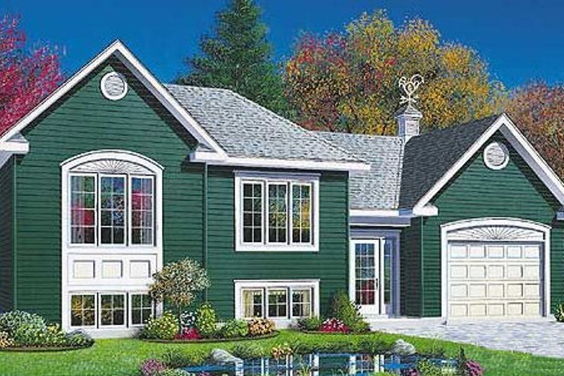 Traditional Style House Plan - 2 Beds 1 Baths 901 Sq/Ft Plan #23-311