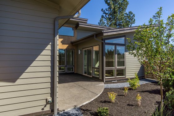 Exterior - Rear Elevation for Modern House Plan #895-60 - 3 bed, 2 bath