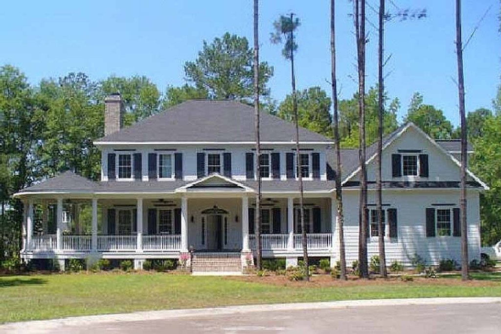 Colonial Style House Plan - 4 Beds 3.5 Baths 3359 Sq/Ft Plan #137-119