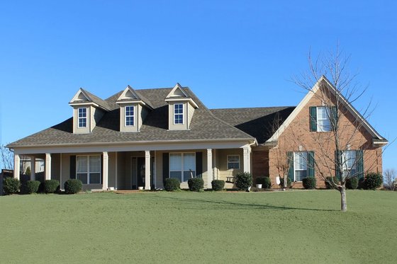 Exterior - Front Elevation for Farmhouse House Plan #329-263 - 4 bed, 3.5 bath