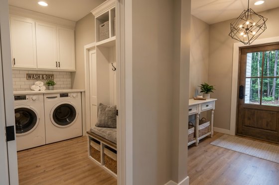 Interior - Laundry 1 for Craftsman House Plan #51-1530 - 3 bed, 2 bath