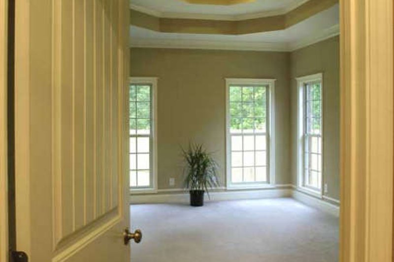 House Plan Design - Photo 3 for Traditional House Plan #17-191 - 3 bed, 2 bath