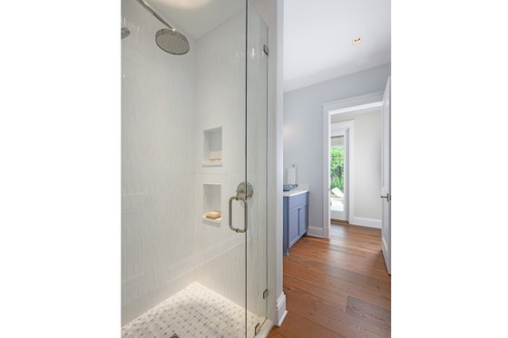 Interior - Bathroom 1 for Traditional House Plan #938-149 - 4 bed, 4 bath