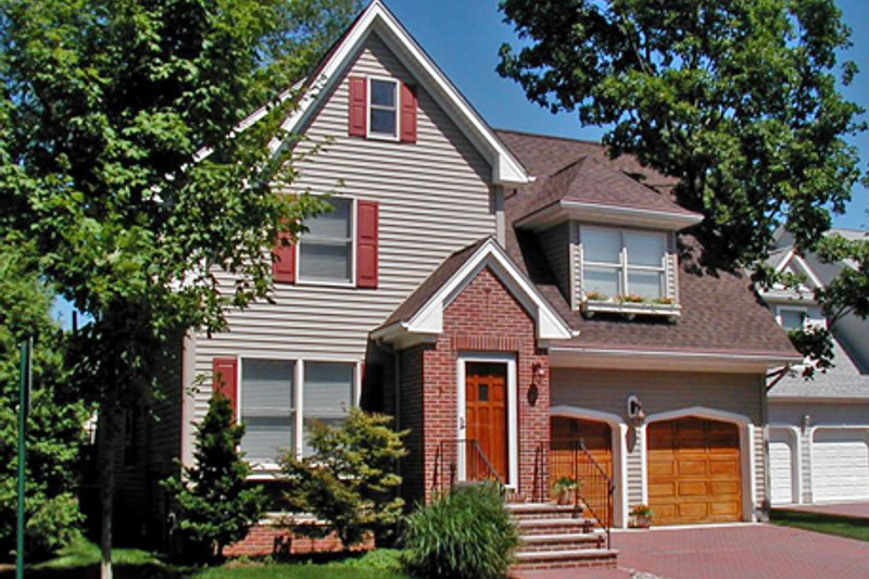 Home Plan - Traditional Exterior - Front Elevation Plan #1053-30