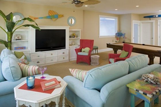 Interior - Family Room 1 for Traditional House Plan #56-604 - 4 bed, 4 bath