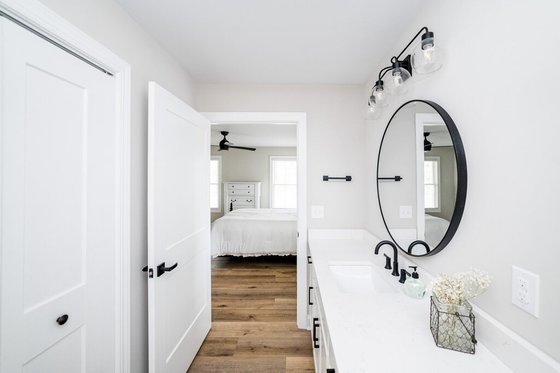 Interior - Master Bathroom for Farmhouse House Plan #1116-21 - 3 bed, 2.5 bath