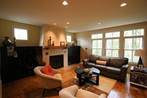 Interior - Family Room for Craftsman House Plan #901-76 - 3 bed, 2.5 bath