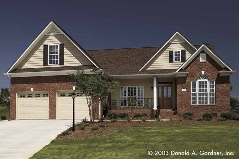 Home Plan - Traditional Exterior - Front Elevation Plan #929-58