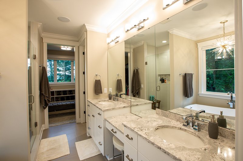 Home Plan - Interior - Master Bathroom for Farmhouse House Plan #51-1132 - 4 bed, 4.5 bath