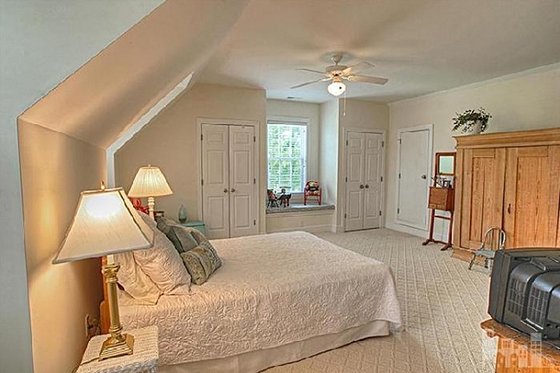 Bedroom - 2600 square foot Southern home