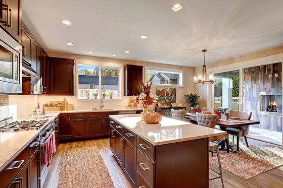 Interior - Kitchen for Contemporary House Plan #569-35 - 3 bed, 3 bath