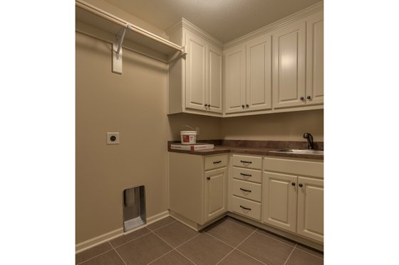 Interior - Laundry for Ranch House Plan #20-1869 - 3 bed, 2 bath