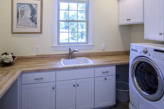 Interior - Laundry for European House Plan #929-877 - 4 bed, 3 bath