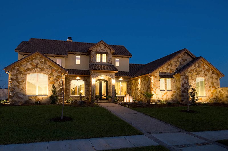 Home Plan - Mediterranean Exterior - Front Elevation Plan #472-4