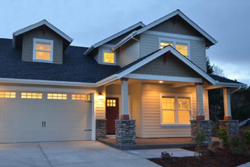 Dream House Plan - Exterior - Front Elevation 3 for Craftsman House Plan #124-1210 - 4 bed, 2.5 bath
