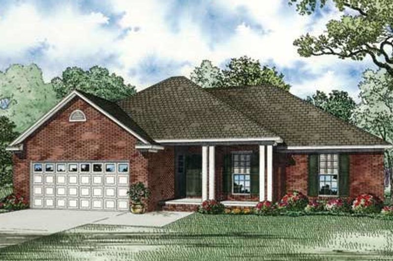 Traditional Style House Plan - 3 Beds 2 Baths 1525 Sq/Ft Plan #17-2291