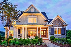 Exterior - Front Elevation Dream House Plan - Craftsman Exterior - Front Elevation Plan #927-5